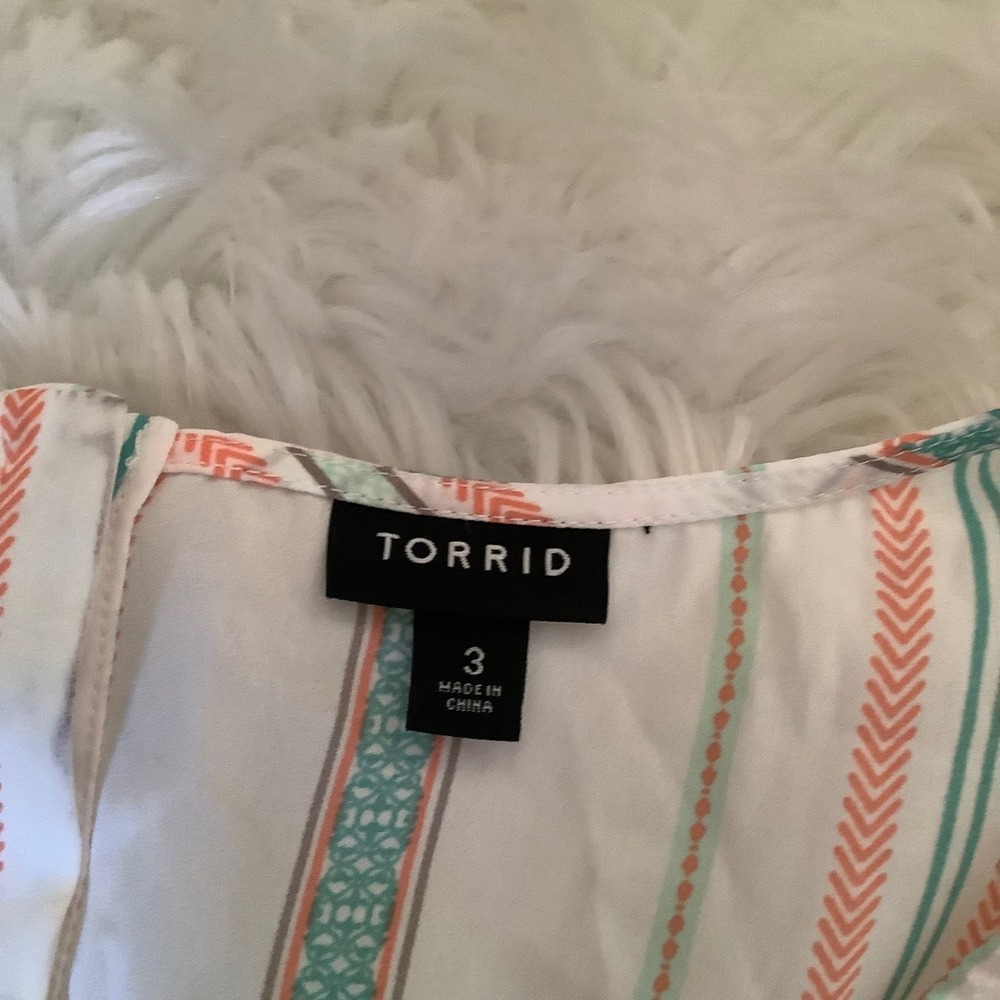 Torrid Womens Size 3 Coral Teal Striped Button Back Short Sleeve Blouse Top - Picture 15 of 16